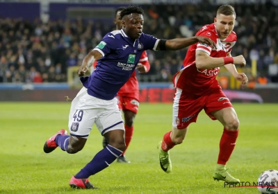 🎥 250 matchs en Mauve : les jolis mots de Jérémy Doku pour féliciter un joueur d'Anderlecht en mode jubilaire