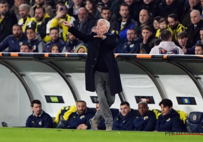 🎥 Mourinho s'endort en conférence de presse : le coup de fatigue qui fait rire tout le monde