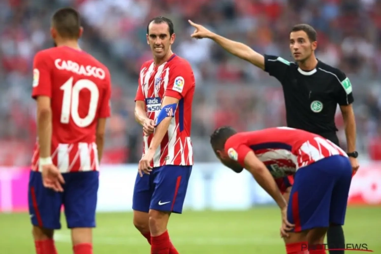 Vidéo: Quand Diego Godin découpe Dries Mertens