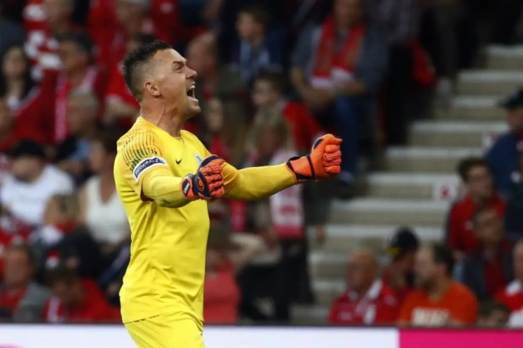 Danny Vukovic (Genk) a fait son retour en Belgique 