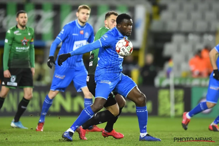 Arbitre et VAR sous le feu des critiques à Gand : "Pourquoi ce but est-il annulé ? Un mystère"