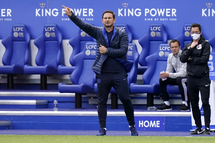 Chelsea prêt à attendre l'été et laisser Lampard finir la saison ?