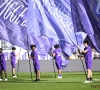 Scène incroyable à Anderlecht :  le Lotto Park siffle et insulte la Mauves Army après son action de soutien aux supporters du Standard (vidéo)