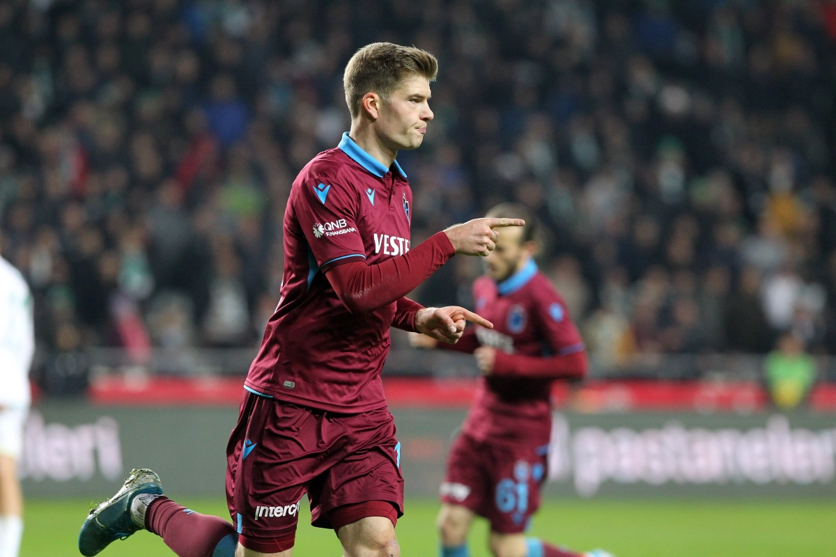 🎥 Un trophée collectif après un trophée individuel: la folle saison de l'ancien Gantois Alexander Sorloth