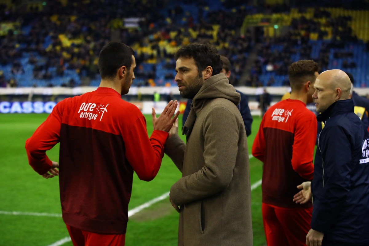 Le FC Twente remercie son coach et tout son staff