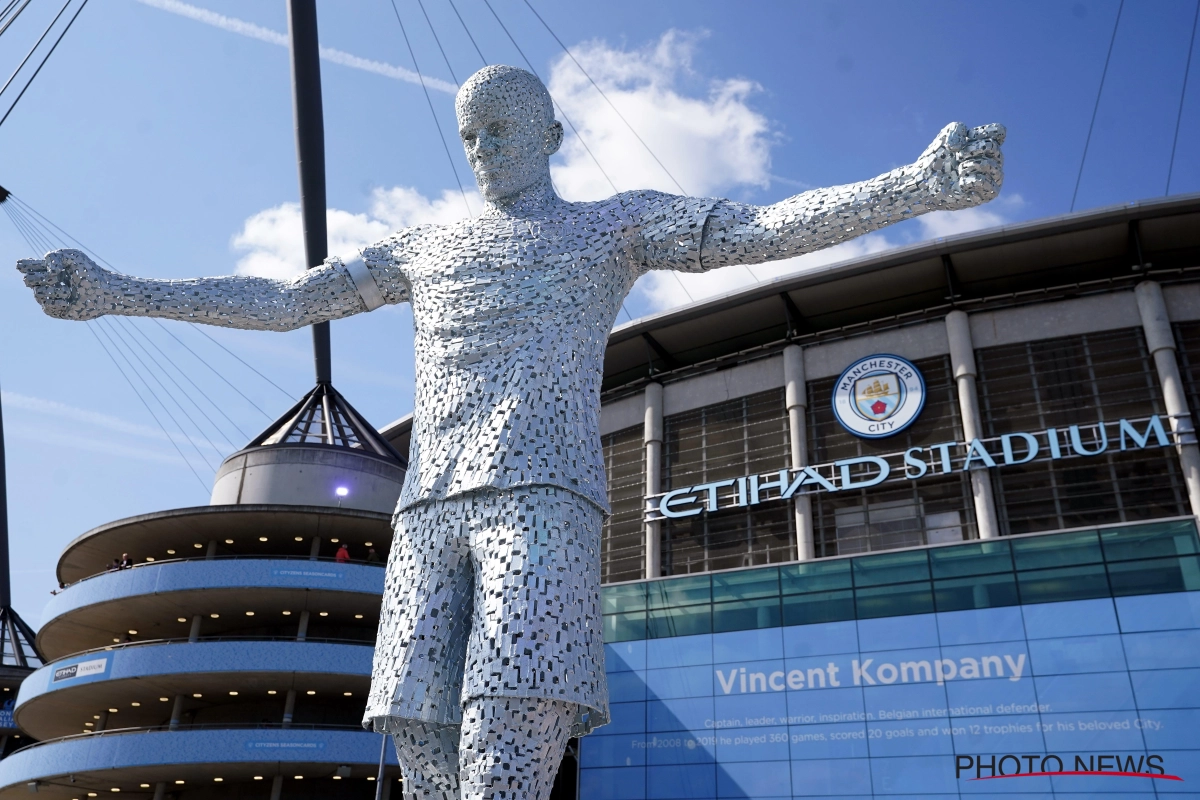 Après Vincent Kompany, Sergio Agüero a lui aussi droit à sa statue ! 