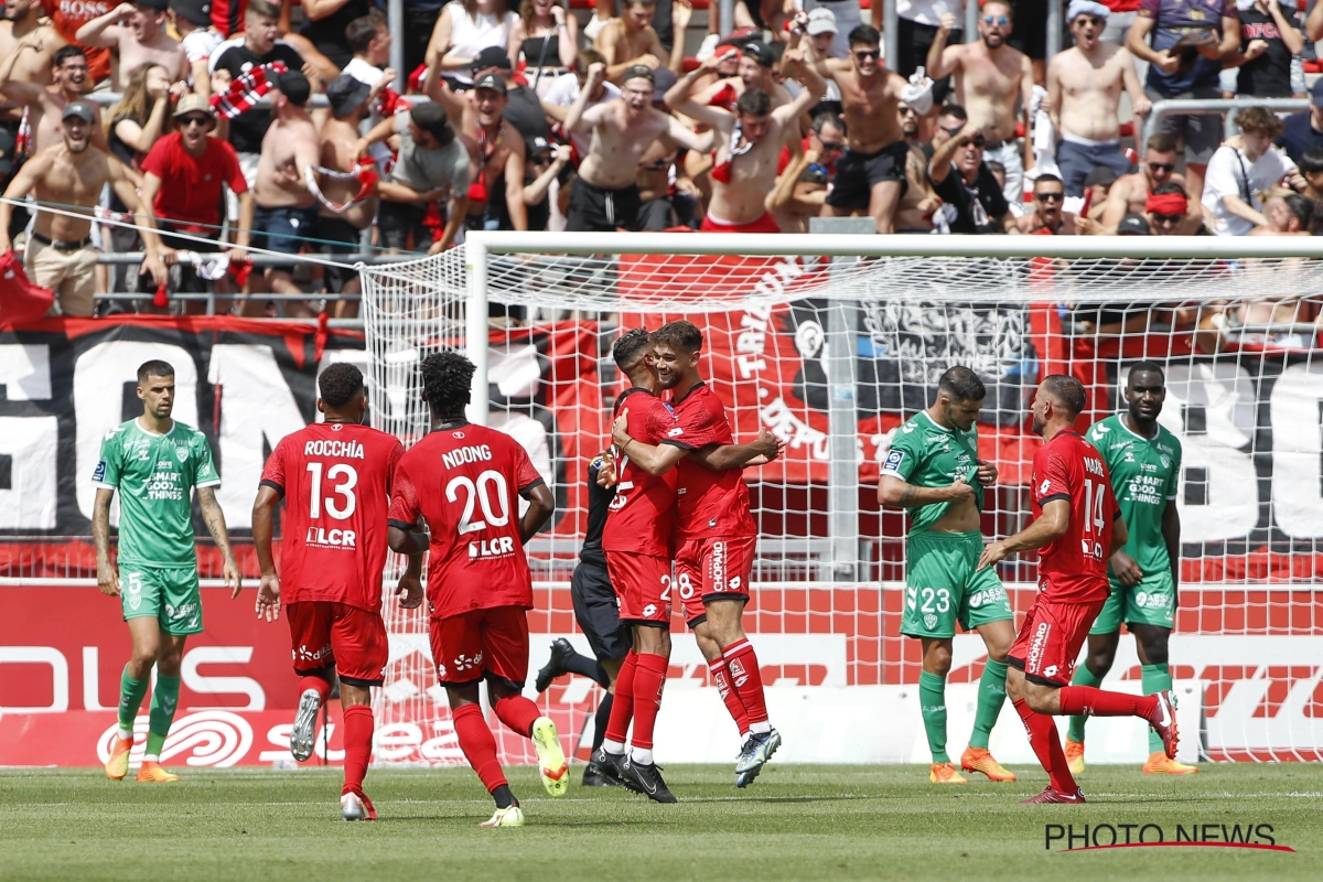 Saint-Etienne débute très mal sa campagne en Ligue 2 