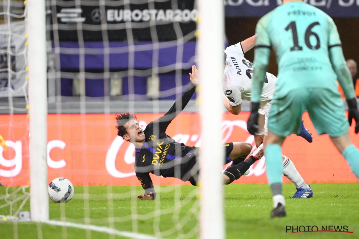 🎥 Après Vanheusden sur Dolberg, y avait-il penalty sur Théo Leoni ? 