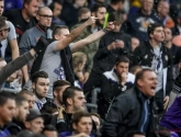  🎥  Les fans d'Anderlecht restent dans le stade et chantent "Coucke buiten"