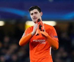 Chelsea a une nouvelle cible pour remplacer Courtois, toujours absent