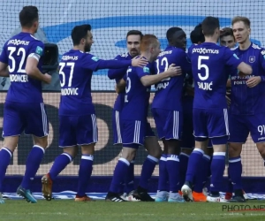 Anderlecht fait le show puis craque, mais la victoire est au bout