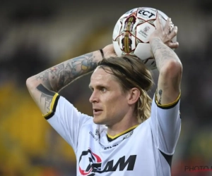 Officiel !  Au contraire de Lokeren, Ari Skulason restera en Jupiler Pro League