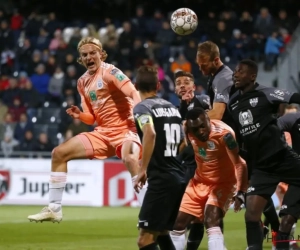 Vanhaezebrouck demande de la patience là où il n'y en a pas: "Si les Saelemaekers, Bornauw et Amuzu ont autant de temps que Trossard ..."