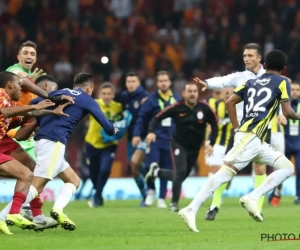 ? Une bagarre générale éclate au coup de sifflet final entre Galatasaray et Fenerbahçe