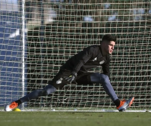 Un ancien jeune d'Anderlecht entretient sa forme avec les U21 à Neerpede