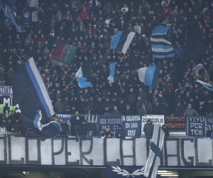 Confinés, les supporters chantent à la gloire du Napoli dans toute la ville 