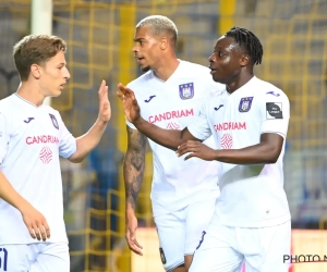 Anderlecht fait le spectacle chez un faible Waasland-Beveren, mais reste friable derrière