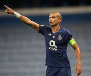 Officiel : Papy Pepe fait de la résistance 