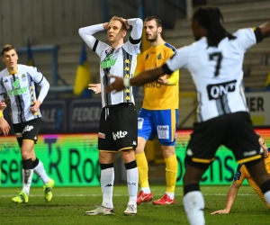 📷 Des supporters de Charleroi mécontents ont retardé le retour des joueurs