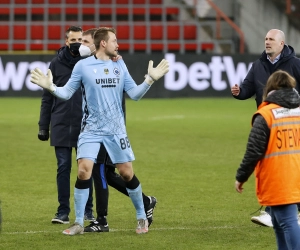 Simon Mignolet nie puis avoue: "Oui je touche le ballon de la main"