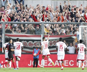 Réduit à dix, le Standard remporte le derby liégeois grâce à un grand Arnaud Bodart