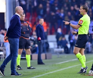 Philippe Clement n'est pas du tout d'accord avec l'arbitre: "Les deux joueurs touchent la balle"