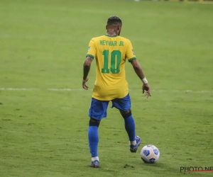 🎥 Neymar en tête à tête avec l'arbitre! 