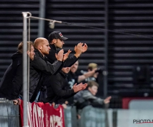 "On vient de commander 3 portions supplémentaires de 20 nuggets de poulet, on en a pour un moment" : le live délirant du MVV Maastricht