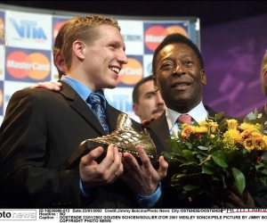 Quand Wesley Sonck recevait le Soulier d'Or des mains de Pelé : "Un merveilleux souvenir" 