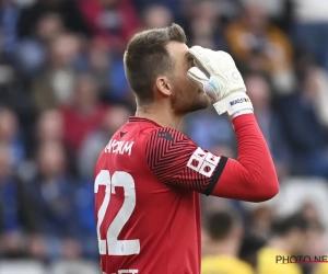 Simon Mignolet défendu par son homologue après sa bourde : "Un sale ballon !" 