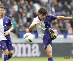 Théo Leoni, leader naturel : "Je suis allé dire à Jan Vertonghen comment on devait jouer"