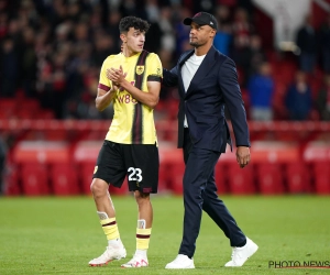 "Ca permet de mieux joueur" : Vincent Kompany, un entraîneur de luxe pour Ameen Al-Dakhil 