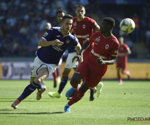 🎥 Du jamais vu : un ancien d'Anderlecht inscrit deux corners directs en un match