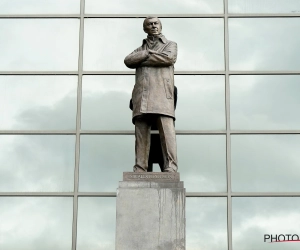 Une statue comme pour Vincent Kompany ou Sir Alex Ferguson ? La propagande a déjà commencé pour cet entraîneur de Pro League