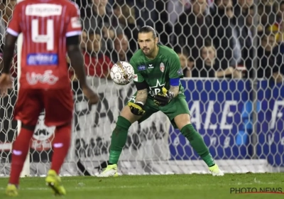 Bailly se troue mais garde le sourire : "Je l'ai fait exprès"