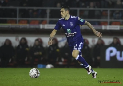 Cette ancienne gloire du RSCA évoque Stanciu: "Pour le juger, il faudrait qu'il puisse jouer plusieurs rencontres de suite"