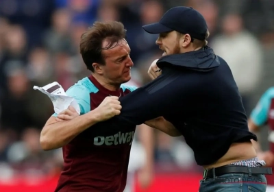 Violences entre supporters et joueurs et envahissement du terrain à West Ham (vidéo)