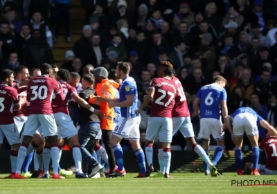 Aston Villa premier qualifié pour la finale des Play-offs