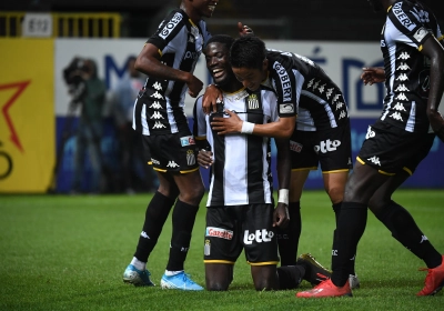 Charleroi rame, puis déroule, Waasland-Beveren coule à pic