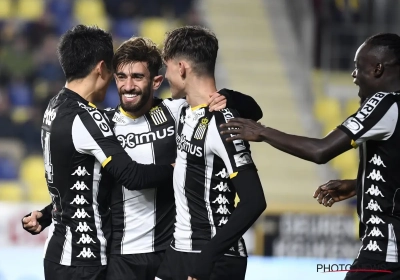 Un quart à l'arrachée: Charleroi poursuit sa route en Coupe de Belgique!