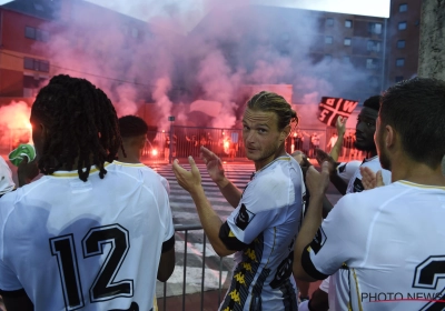 🎥 Malgré le huis clos, Charleroi a pu compter sur ses supporters: "On les a entendus et ça nous a poussés" 