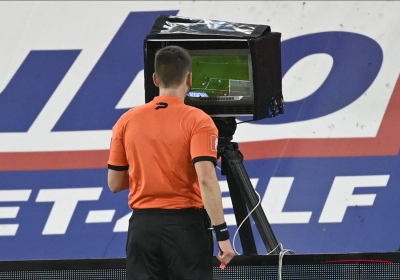 📷  Incroyable scène : quand le VAR...contredit la goal-line technology !