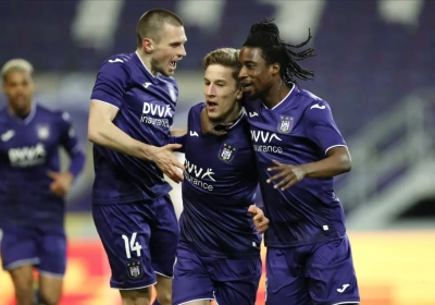 Zulte se saborde, Anderlecht en profite et Trebel distribue les caviars !