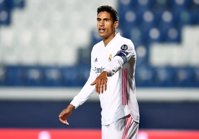 Manchester United officialise enfin le transfert de Varane 