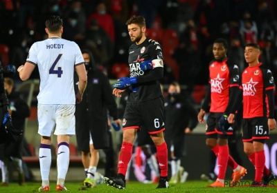 Théo Pierrot gardien d'un soir : "J'ai demandé à Benito Raman d'éviter de me mettre une panenka"