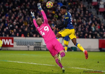 Manchester United déroule en seconde période à Brentford, un jeune talent marque son premier but