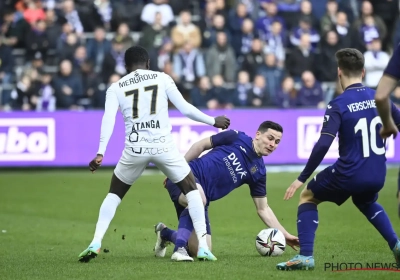 🎥 Un invité surprise perturbe Anderlecht-Ostende