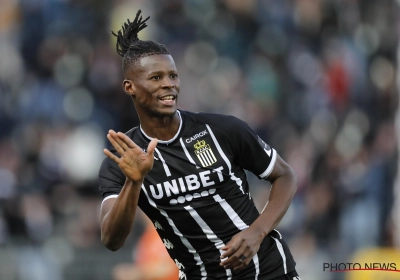 Le premier doublé de Vakoun Bayo avec Charleroi