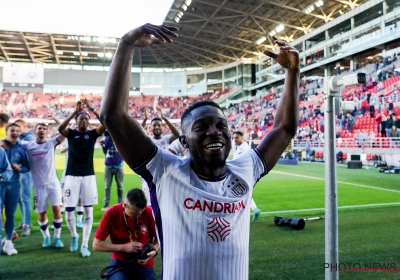 Lucien Favre confirme qu'Amuzu s'éloigne de Nice : "Parfois, des joueurs changent d'avis"