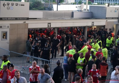 🎥 Finale de la Ligue des Champions : la police française a tenté de contenir les fans avec du gaz lacrymogène et du gaz au poivre